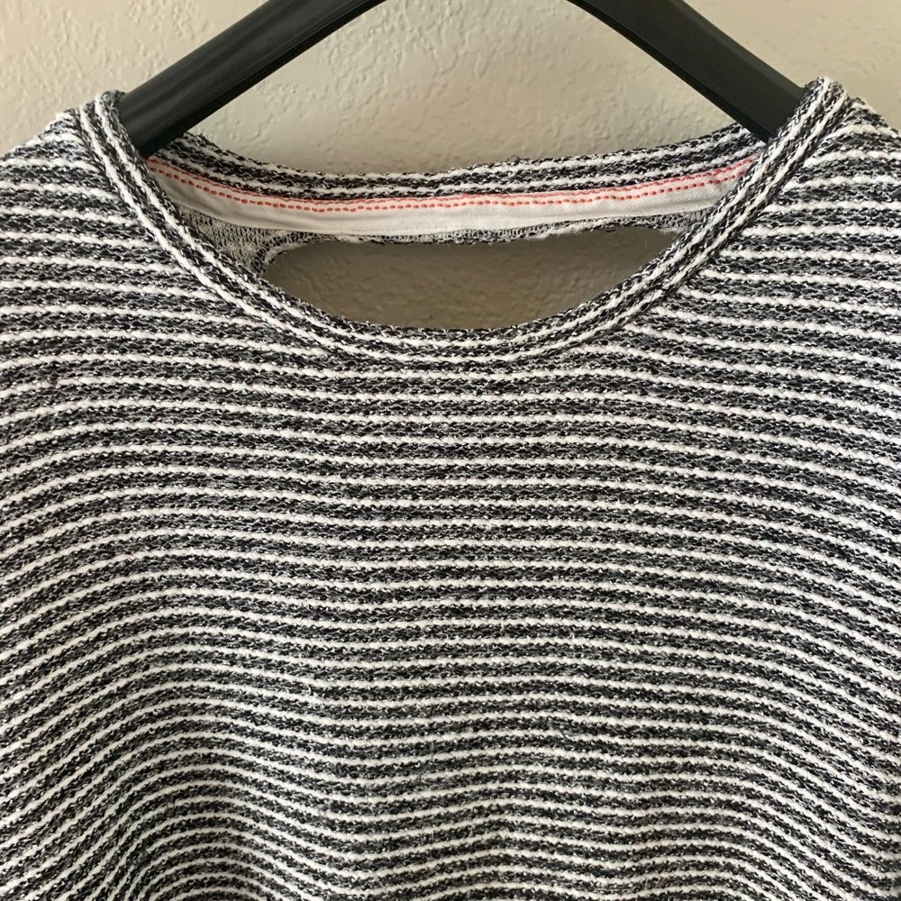 Anthropologie Deletta large Textured Striped Sweater side snaps - Picture 5 of 14